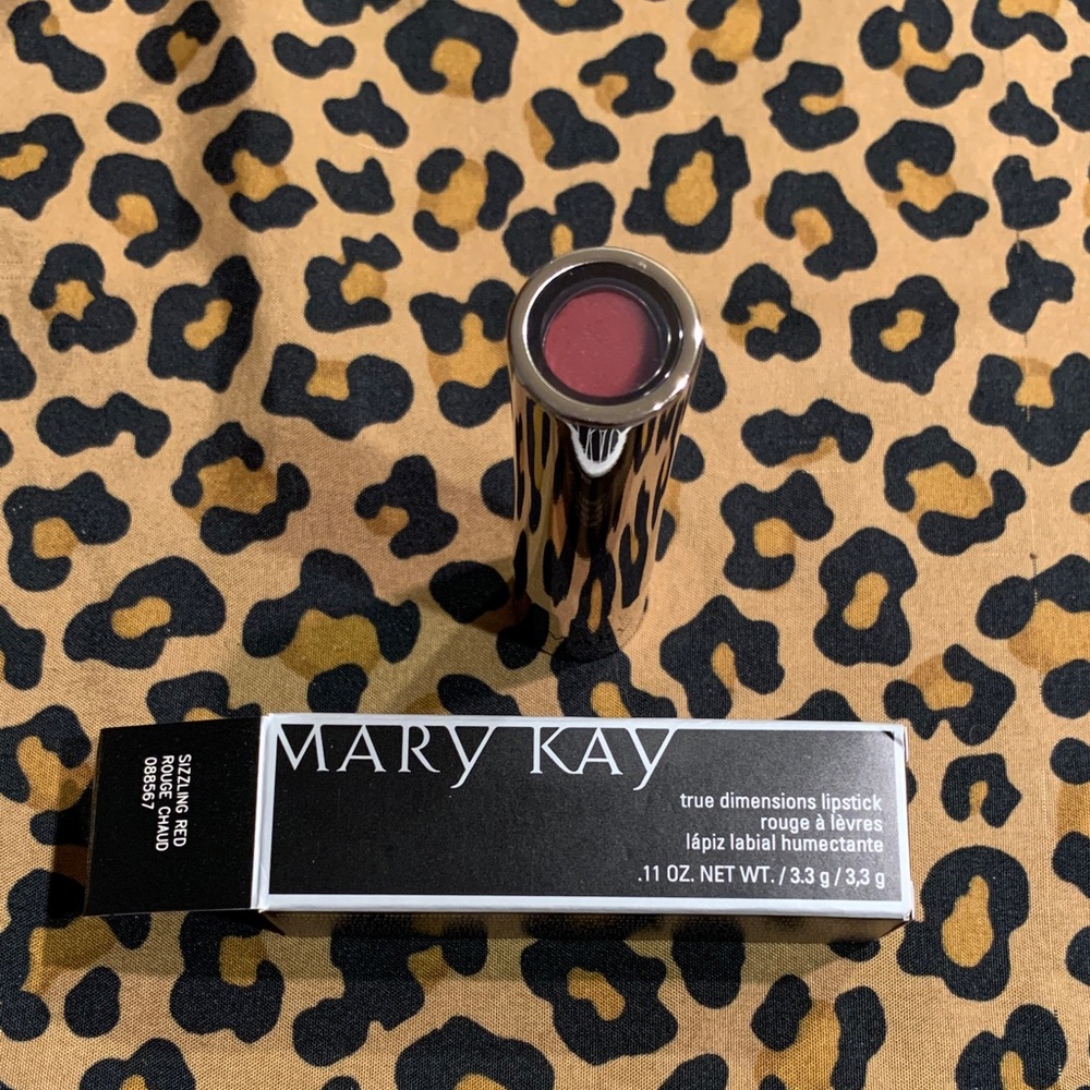 Mary Kay True Dimensions Lipstick - Sizzling Red